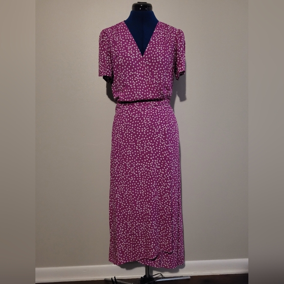 GAP - Long Floral Wrap Dress 🌸 - Picture 1 of 6